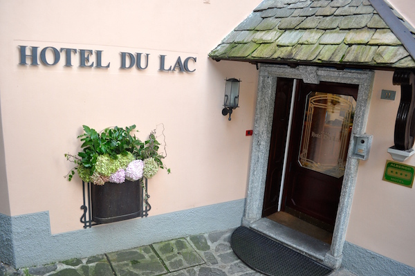 hotel-du-lac-entry-600x400